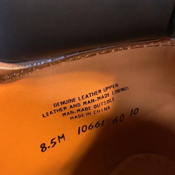 TIMBERLAND  tan boots with brown leather on top of boots size 8.5. - Picture 9 of 9